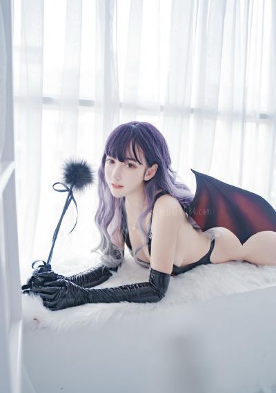 雙性美人調教走繩花蒂_藍光免費播放