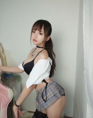 女生捂襠的爆笑場面_國語迅雷下載