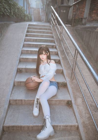女仆胸大又放蕩的h_BD韓語在線觀看視頻